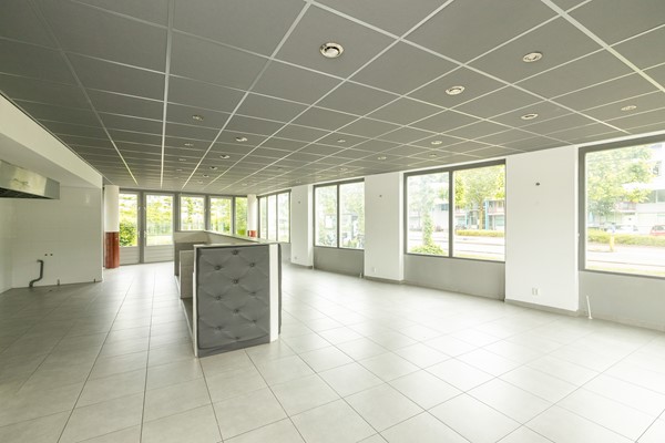 Medium property photo - Aartsbisschop Romerostraat 332, 3573 AV Utrecht
